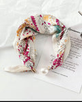 Foulard Satin Fleuri avec Anneau Perle