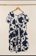 Robe fluide imprimée – Bleu marine & Écru