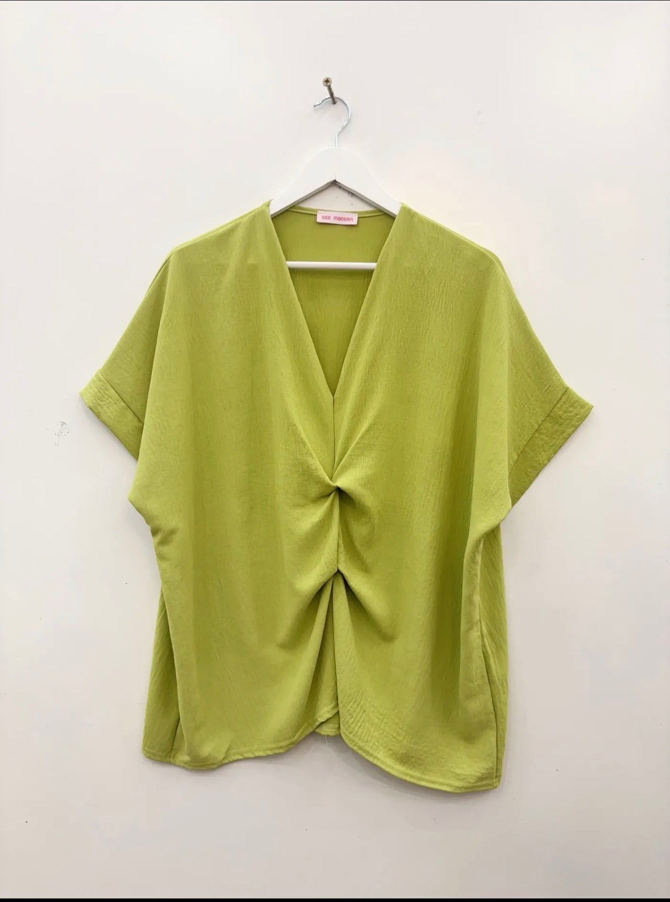 Blouse Drapée Col V – Vert Anis