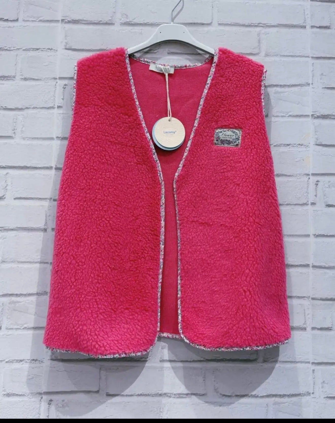 Gilet sans manches effet mouton – Fuchsia