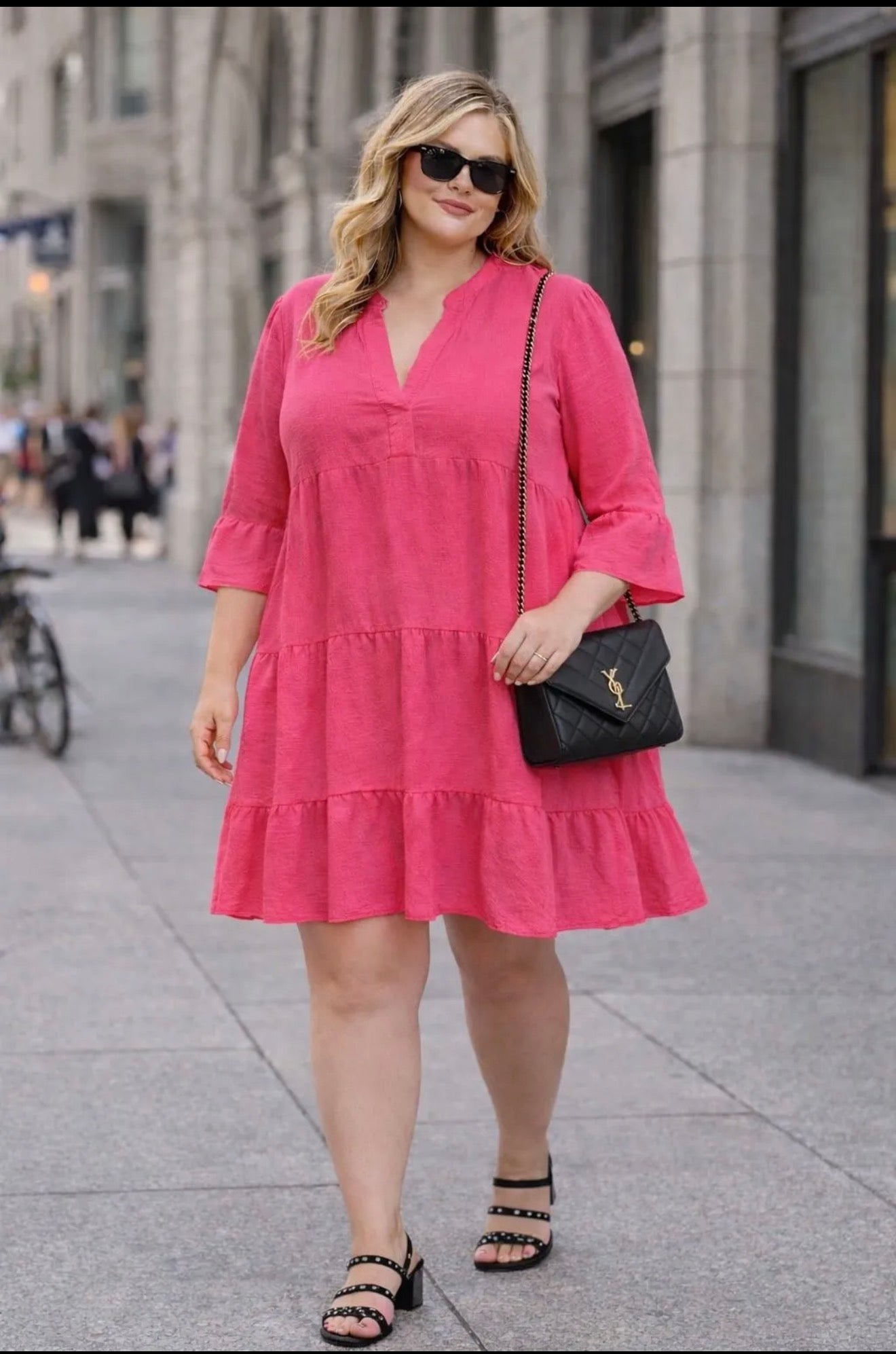 Robe fluide à volants – Fuchsia